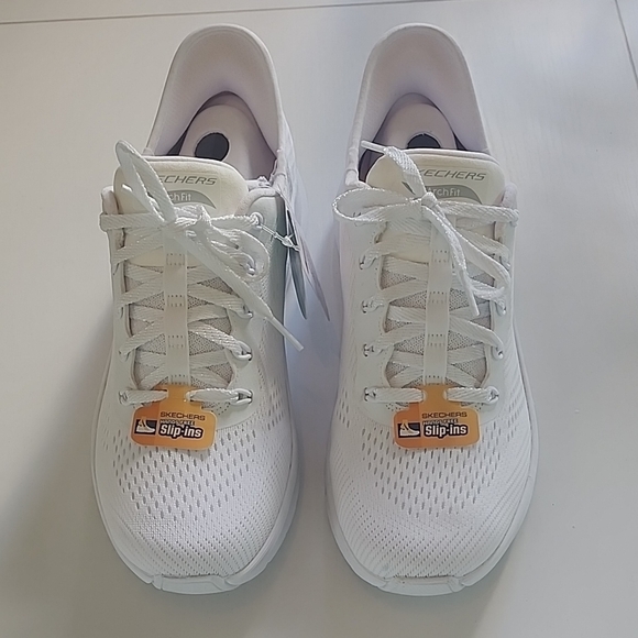 SkechersBrand NEW White Athletic Slip-Ons - Picture 3 of 10